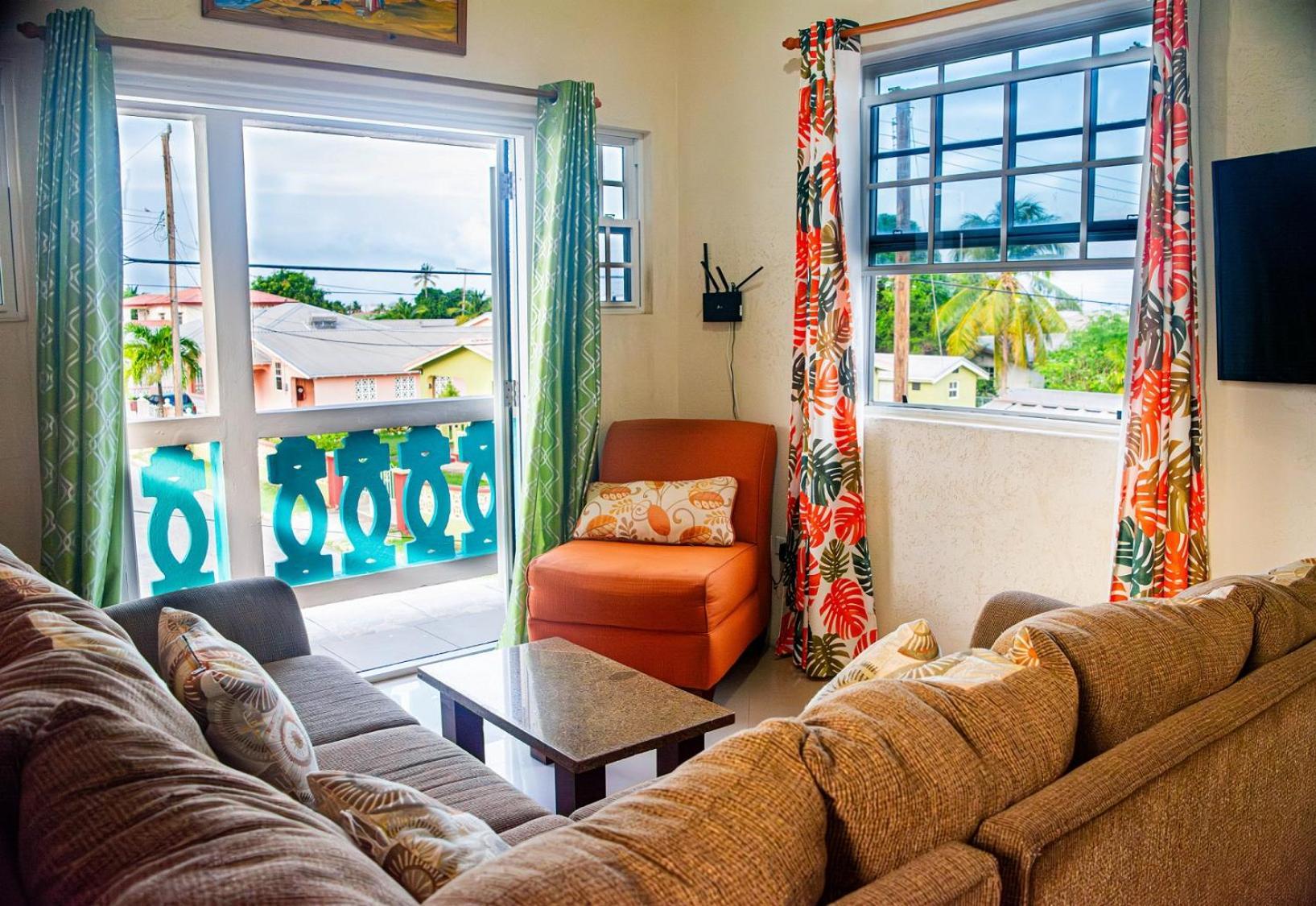 Cozy Modern Upstairs 2 Bed A/C Apt Near 2 Everything Saint Philip Exterior foto